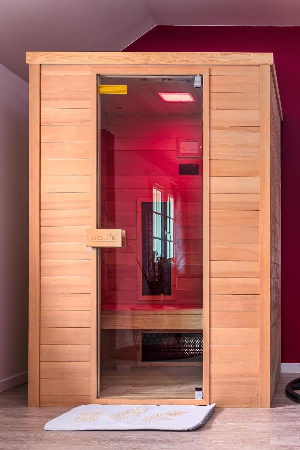 Suite L'Echappee - Maison Romantique - Spa & Sauna Privatif- Pole Dance - Lit Rond Avec Miroir Au Plafond Pezarches エクステリア 写真